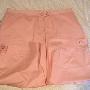 Avenue Women's wide leg pastel pink capris